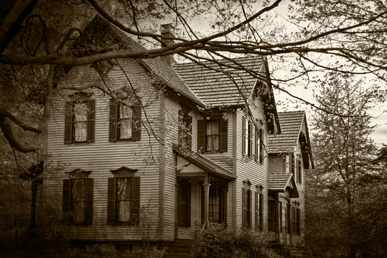 Dream About Haunted House Meaning